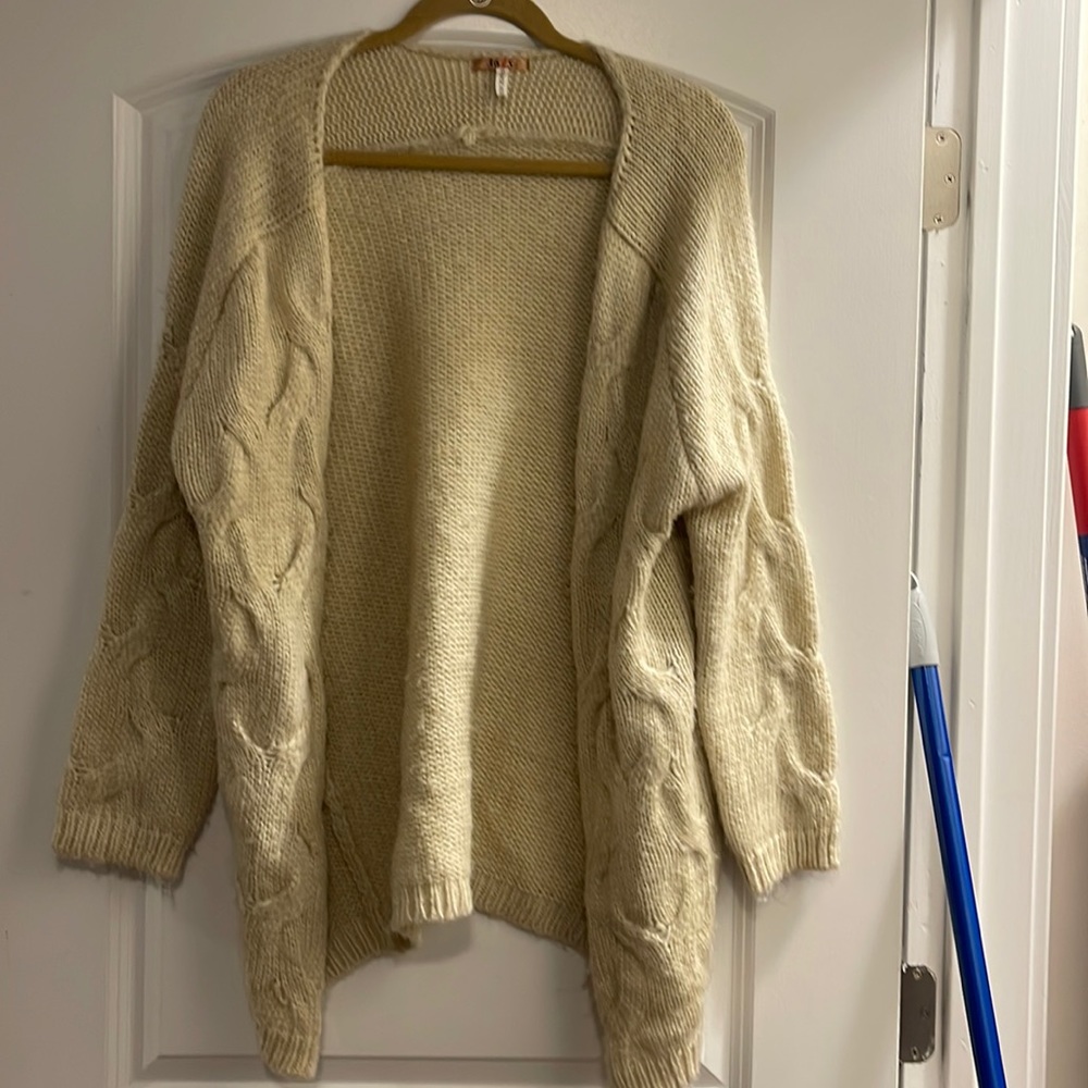 36 point 5 cream colored small sweater cardigan